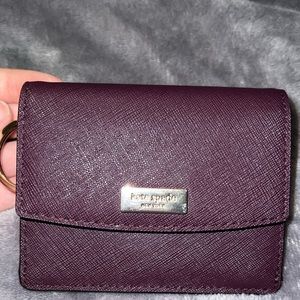 Kate spade Mulledwine Petty Laurel
Way Saffiano Small Wallet